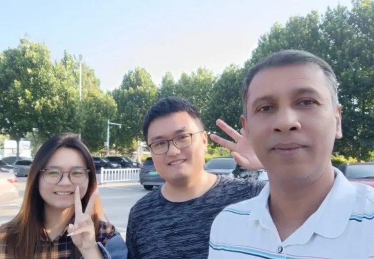 Bangladeshi customer